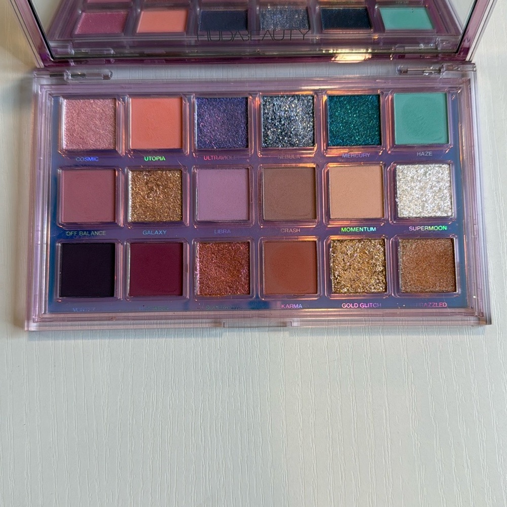 Huda Mercury Retrograde Palette